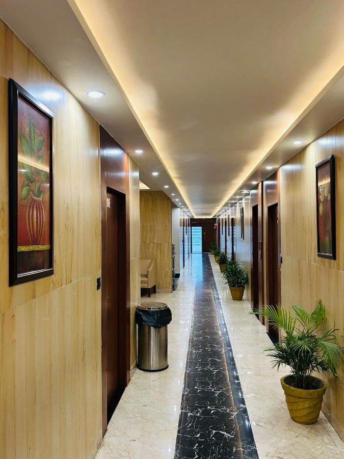 Royal Heritage Hotel & Resort Ayodhya Eksteriør billede